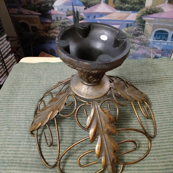 Wrought Iron Spanish Revival Medieval footed fruit basket & Hot Pot Holder🍜 - Picture 11 of 16